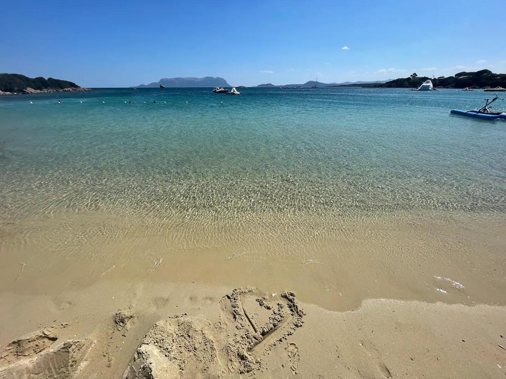 Tramontana Vista Mare 300M Dalla Spiaggia Golfo Aranci Esterno foto